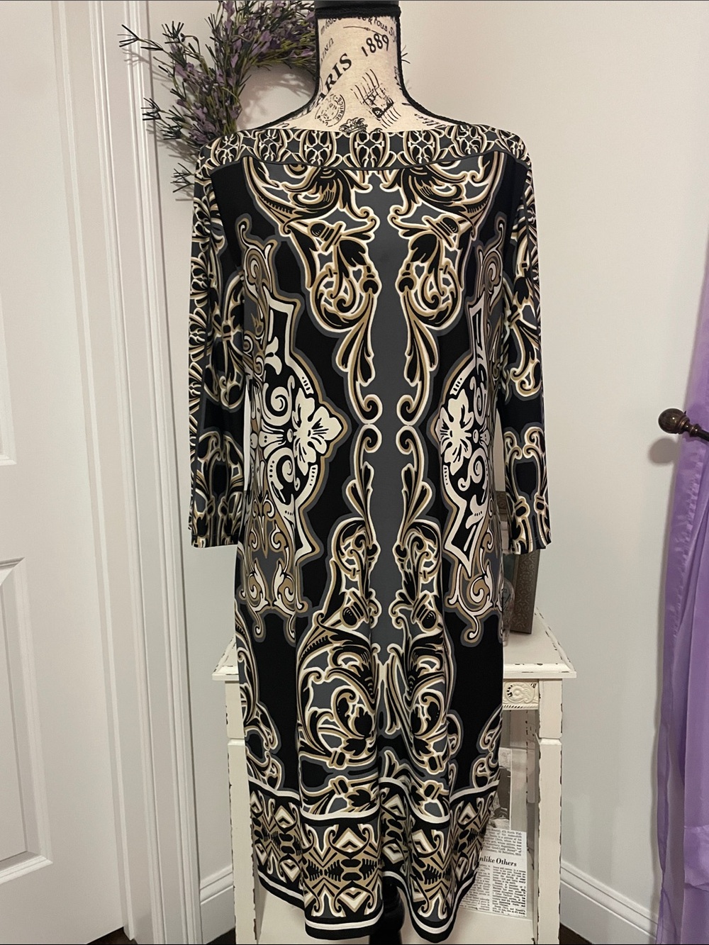 Black and Gold Patterned Women’s Dress